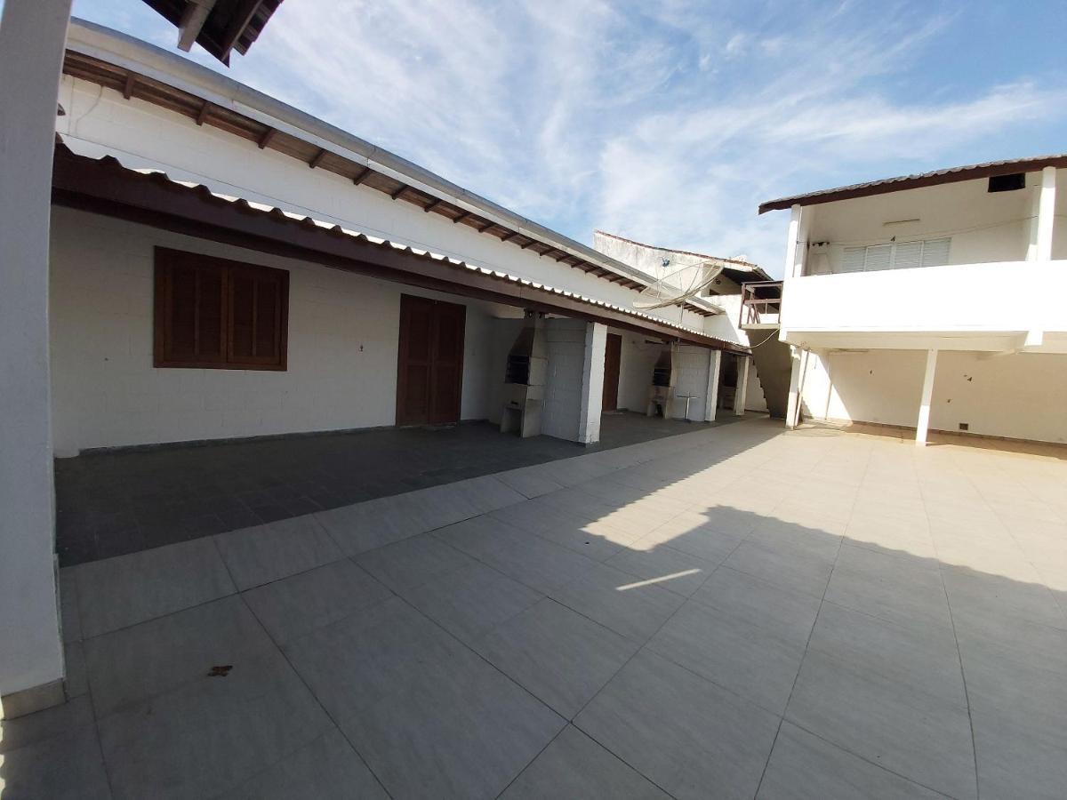0006.03 - Maranduba - Chale - 1 Dorm - 5 Pess - 3 Quadras Do Mar - Piscina Coletiva - Wifi Villa Ubatuba Ngoại thất bức ảnh